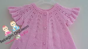 Firfirli Sirine Kiz Bebek Yelegi Yapimi Videolu Anlatimli Sis Orgu Bebek Yelek Modelleri 2018 Cesitleri Ormek Isteyenl Baby Knitting Patterns Bebek Yelek Bebek