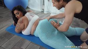 Free HD Brazzers Exxtra - Sofia Rose, Michael Vegas Deep Stretching   1.6.2019 Porn Video - PornTop.com