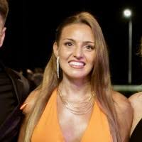 700+ "Stefani" profiles