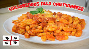 I malloreddus alla campidanese sono un primo piatto tipico classico della sardegna. Malloreddus Alla Campidanese Pasta Fresca Fatta In Casa Il Sapore Della Tradizione Sarda Youtube