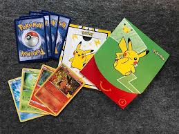 The cover art for the envelopes is random, and each order of this product. Pokemon Sammelkarten Sorgen Fur Essens Verschwendung Hype Auf Happy Meal News