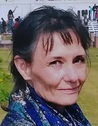 Robin Burgess, LSCSW (she/her)