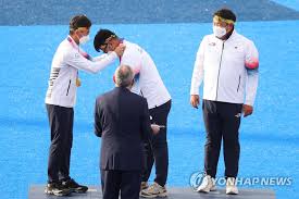 양궁선수 오진혁 부인 아내 결혼,고향 나이 키 프로필 금메달 오진혁은 고등학교 3학년 때인 지난 1999년 세계선수권대회 국가대표로 뽑히며 일찌감치 한국 양궁의 미래 간판으로 기대를 모았답니다. Bangjmrviqrmem