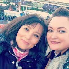 Jill Traynor's Instagram, Twitter & Facebook