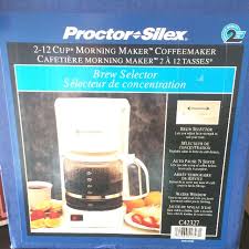 The unit uses a simple switch to turn on and has a brew strength control as well. Best Coffee Maker For Sale In Yorkville Ontario For 2021