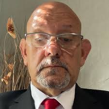 Daniel Reitz's Instagram, Twitter & Facebook