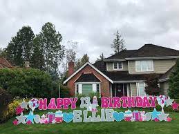 Includes Happy Birthday Yard Signs Along With Name And Age Example Happy 40th Birthday Kate Happy Birthday Yard Signs Birthday Yard Signs Happy 13th Birthday