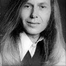 Echo Tescier's Instagram, Twitter & Facebook