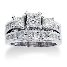 Explore our selection of princess cut diamond wedding bands. 14k White Gold 3 5ct Tdw Princess Cut Diamond 3 Stone Bridal Ring Set Overstock 9535710