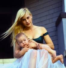 She received huge success and critical acclaim playing in the drama movie boyhood in 2014 winning academy award, golden globe award, bafta award, and. Patricia Arquette Home Facebook