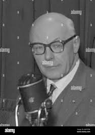 N j n g hi-res stock photography and images