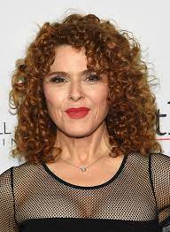 She is a sexy and fabulous woman. Bernadette Peters Medium Curls Bernadette Peters Hair Looks Stylebistro