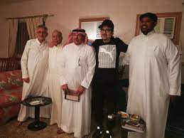 قدّمت عائدة العتيبي، زوجة الفنان خالد سامي، شكرها للقيادة على اهتمامها ورعايتها للمواطنين. Ø§Ø­Ù…Ø¯ ØµØ§Ø¯Ù‚ Ø¯ÙŠØ§Ø¨ On Twitter Ø§Ù„Ø¨Ø§Ø±Ø­Ø© Ø§Ø³ØªØ¶Ø§ÙÙ†Ø§ Ø£Ø¨Ù†Ø§Ø¡ Ø§Ù„ÙÙ†Ø§Ù† Ø§Ù„Ø±Ø§Ø­Ù„ Ø§Ù„ÙƒØ¨ÙŠØ± Ø³Ø§Ù…ÙŠ Ø§Ø­Ø³Ø§Ù† ÙÙŠ Ø§Ù„Ù…Ù†Ø²Ù„ Ø§Ù„Ø°ÙŠ Ø´Ù‡Ø¯ Ø¥Ø¨Ø¯Ø§Ø¹Ø§Øª Ø³Ø§Ù…ÙŠ ÙˆÙƒØ§Ù†Øª Ø³Ù‡Ø±Ø© Ø¬Ù…ÙŠÙ„Ø© Ø¨Ø­Ø¶ÙˆØ± Ø§Ù„Ù†Ø¬Ù… Ø®Ø§Ù„Ø¯ Ø³Ø§Ù…ÙŠ Ø´ÙƒØ±Ø§ Ø§Ø­Ø³Ø§Ù† ÙˆØ´ÙƒØ±Ø§ Ù…Ø­Ù…Ø¯ Ø¥Ø­Ø³Ø§Ù†