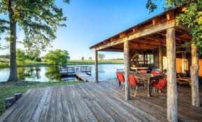 Select category barn house (6) beach chairs (22) beach rugs (6) beach table (8) beach theme (35) bedroom ideas (3) cabin house (34) cottage. Even Tiny Homes Are Bigger In Texas Say Hello To The Cowboy Cabin