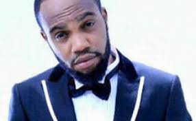 Several other sons, including chinedu akanite aka edu de coque and oliver sunday akanite (jnr.) aka solar de coque, also play similar music today in. Oliver De Coque S Son Safin Explains Why He S Into Hip Hop Encomium Magazine