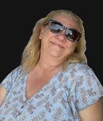 Delores Lewis's Instagram, Twitter & Facebook