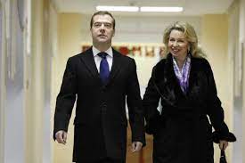 Dmitry medvedev & his wife svetlana & america's first couple dine together us president barack obama's 1st official moscow trip highlights archive footage. Dmitry Medvedev And His Wife Fashion Wife Celebrities