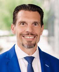 Christopher McGarvey financial advisory team