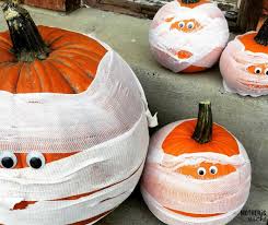 And in half again for the smaller pumpkins. Easy And Adorable Pumpkin Carving Alternatives