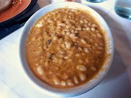 Oggi parliamo di uno dei piatti più amati della tradizione culinaria toscana: Fagioli All Uccelletto Recipe Italian White Beans With Tomato And Sage Whats4eats