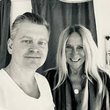 Music tracks, songs, playlists tagged Onn