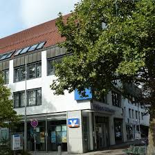 Bu şirketler € 3.287 milyarlarca tahmininde ciroya sahiptir ve 12,959 olarak tahmin edilen bir dizi çalışanı istihdam etmektedir. Banken In Dachau