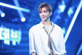 The Secret Behind Wanna One Kang Daniels Perfect V Line Scandal Kpop Rapper