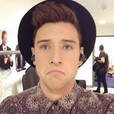 Emma Snell (@__emmasnell)