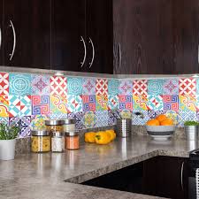 Au sol, et aux murs, on ne voit que lui ! 9 Stickers Carreaux De Ciment Azulejos Nitonio Carreau De Ciment Adhesif Carreaux De Ciment Deco Carreau De Ciment