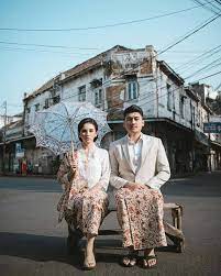 Sedangkan saat ini, foto prewedding top telah semakin ramai dan sudah ribuan yang mengulasnya,misalnya 42 lokasi foto prewedding di jawa timur. Insprisasi Prewedding Adat Jawa Korean Style íêµ­ ì¤íì¼ Facebook