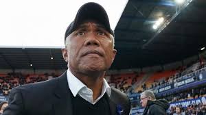 Antoine kombouaré kombouaré as lens manager in 2014personal informationfull name antoine krilone kombouaré1date of birth personal information. Ligue 1 Antoine Kombouare Demis De Ses Fonctions D Entraineur Par Toulouse