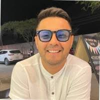 90+ perfiles de «Cristian Hernández»