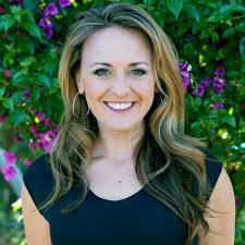 Deanne Palmer's Instagram, Twitter & Facebook