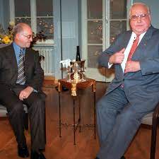 You can save the biolek alfred here. Zum Tod Von Alfred Biolek Mit Diesem Kohl Interview Sorgte Er Einst Fur Emporung Stern De
