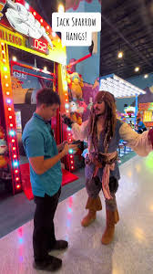 Jack Sparrow Hangs! #piratesofthecaribbean #jacksparrow #captainjacksparrow  #pirate #pirates #johnnydepp #cosplay #actor #impressions #impersonation  #impersonator #colossalcon #fyp