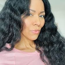 Kea Brown's Instagram, Twitter & Facebook