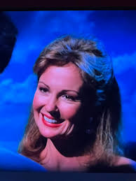 Can you recognize what actress this is?