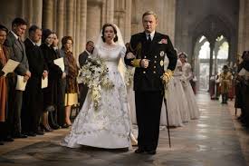Princess margaret's classic wedding gown was designed for one specific reason: Queen Elizabeth Wedding Dress In The Crown This Is How Much The Replica Of Queen Elizabeth S Wedding Dress In The Crown Cost