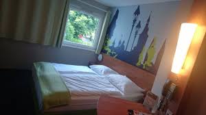 160 180 mit bettkasten.3 jahre alt. Doppelzimmer Mit Franzosischem Bett Aufnahme Von B B Hotel Wurzburg Tripadvisor