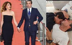 Hem oyunculuğu hem sesi ile kendine hayran bırakan erkan petekkaya hakkındaki bilgiler sevenleri. Erkan Petekkaya Esi Didem Petekkaya Kimdir Meslegi Ne Internet Haber