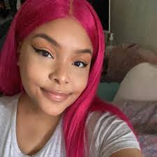 🔥 Antonio Brown claps back at Woah Vicky after she claimed “I don't even  smoke weed” 😬 AB went off