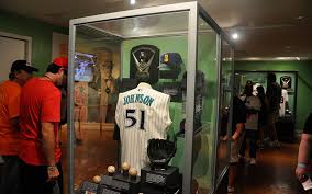 He played college football at minnesota. Randy Johnson Reflects On Parents Support In Hof Induction Speech Cronkite News Arizona Pbs