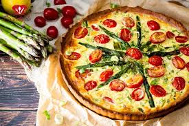 Spargeltarte Oder Spargelquiche Low Carb Rezept Ohne Mehl Rezept Spargelquiche Lebensmittel Essen Lecker