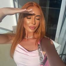 Ellie shepherd (@Ellie_ShepherdX)