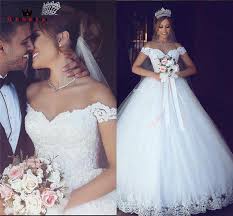 Custom Made A Line Kat Uzunluk Dantel Tul Kabarik Zarif Uzun Orgun Gelinlik Gelinlik 2018 Vestidos De Ball Gowns Wedding Bridal Ball Gown V Neck Wedding Dress