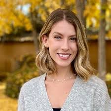 Daphne Meyer's Instagram, Twitter & Facebook