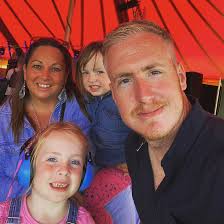 It is with a very heavy heart that Tracey Sutton and Wayne Sutton Has had  to announce the sad lost of our dearest loving mum Pauline Richards to  cancer today . We