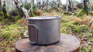 After a chat and a cup of tea we split into two groups and started on our journey into the mountains.the… Wild Camping International 900ml Cooking Pot Gear Review Youtube