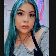 Kassandra Reyes's Instagram, Twitter & Facebook