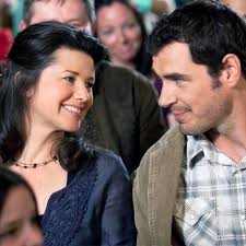 Maman, moi ? Jamais ! (TF1) : Daphne Zuniga (Les Frères Scott, Melrose  Place) face à ses démons